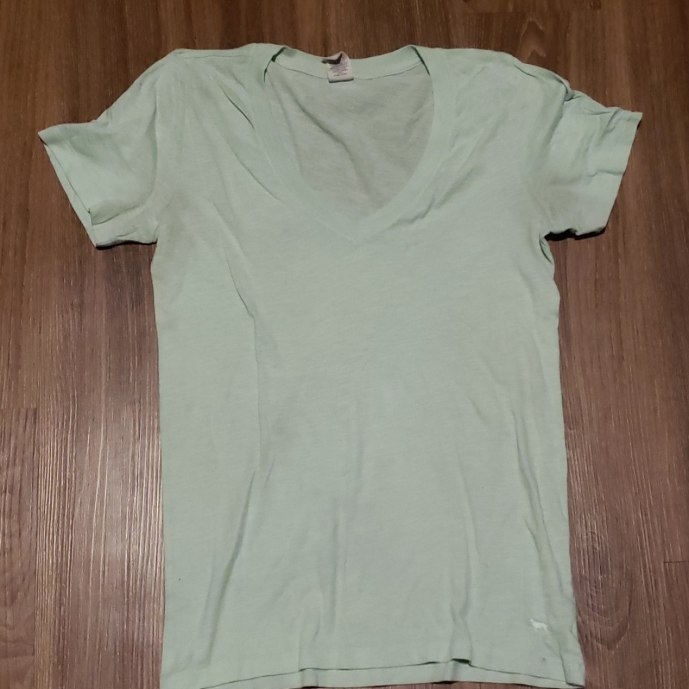 Pink Victoria Secret tee-shirt size L